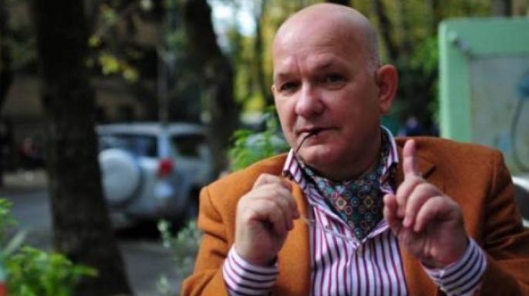 Mbyllja e kazinove dhe llotove, reagon profesori Përparim Kabo: Paratë e shqiptarëve do ikin jashtë [FOTO]