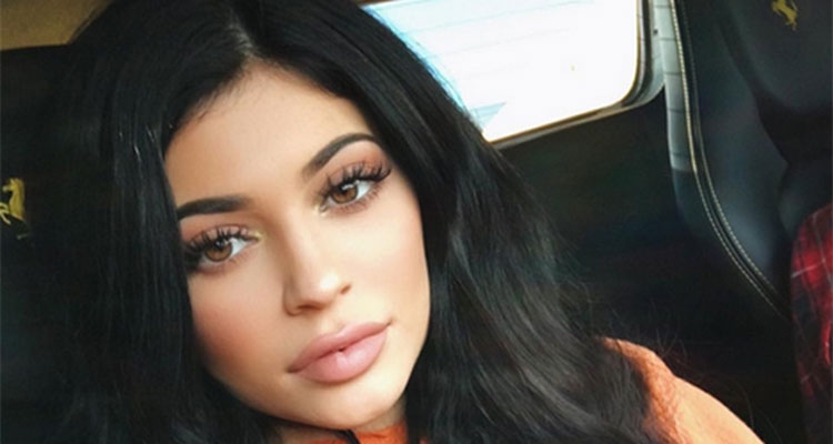 Nuk e kishit parë ndonjëherë një selfie si kjo e Kylie Jenner! [FOTO]