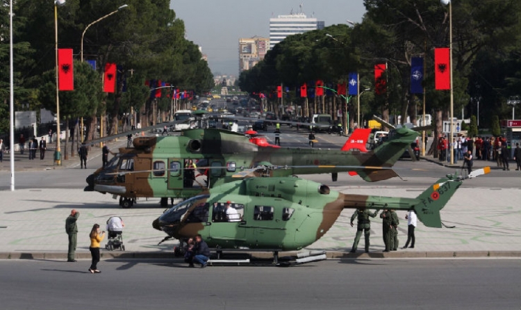 Festime dhe mesazhe në 7 vjetorin e antarësimit në NATO