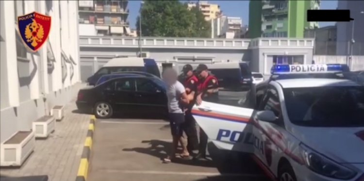 Elbasan, i shpallur në kërkim për trafikim të lëndëve narktoike, arrestohet shtetasi Erlind Liçenji, 30-vjeç