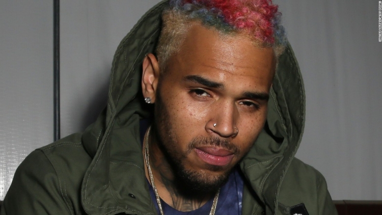 Reagimi i dhunshëm i rradhës për Chris Brown [VIDEO]