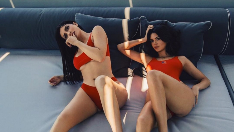 Kendall i bën DISS-in Kylie-t! Shfaqet lakuriq para 113 milion personave [FOTO]
