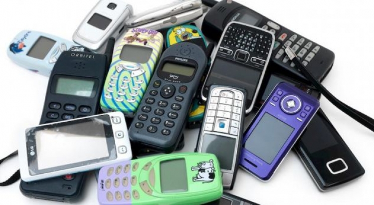 I keni këta telefonë të vjetër? Katër markat që shiten deri në 1 mijë euro
