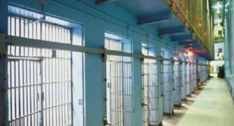 Vrau shqiptarin në burgun grek, por ç’ndodh më pas me të burgosurin rus