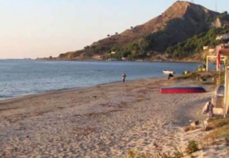 Gjendet i vdekur një 40-vjeçar në plazhin e Currilave