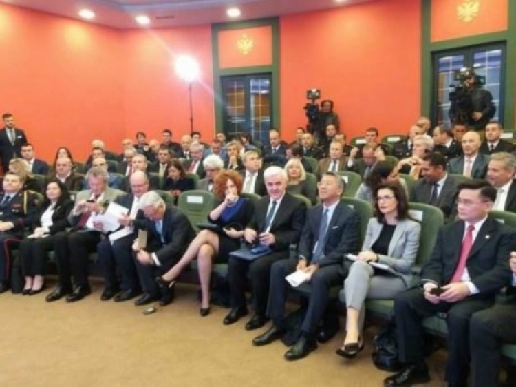 Donald Lu ultimatum Qeverisë: “Arrestoni “peshqit e mëdhenj” në fillim të 2018-ës”