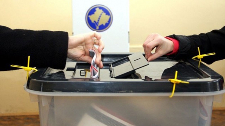 Mbahet raundi i dytë i zgjedhjeve lokale në Kosovë. Pjesëmarrje e ulët në votimeve
