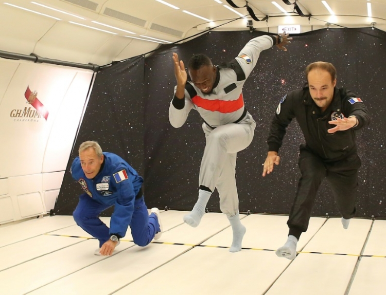 Legjenda Usain Bolt, kampion edhe në hapësira pa gravitet [VIDEO]