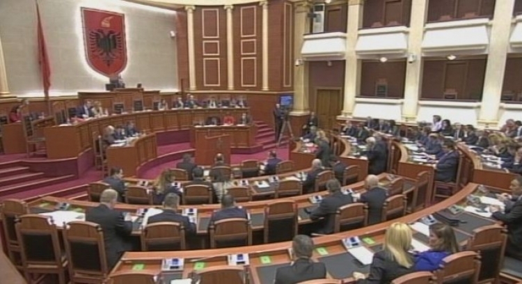 Parlament - Ja çfarë i nervozoi deputetët...