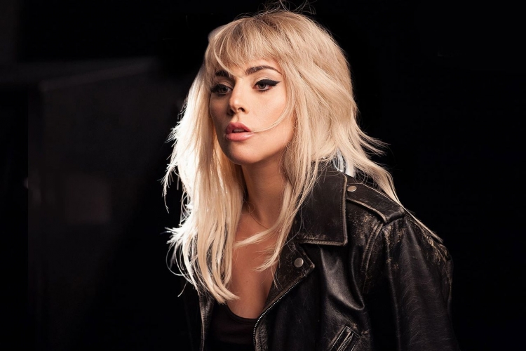 Lady Gaga flet për herë të parë në lidhje me sëmundjen e saj kronike