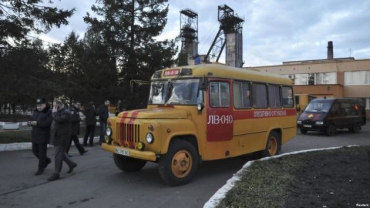 Ukrainë, shpërthim në minierë humbin jetën 8 minatorë