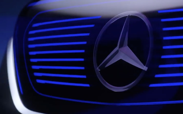 Nga fantashkencë në realitet: Mercedes-Benz sjell makinën e të ardhmes [VIDEO]
