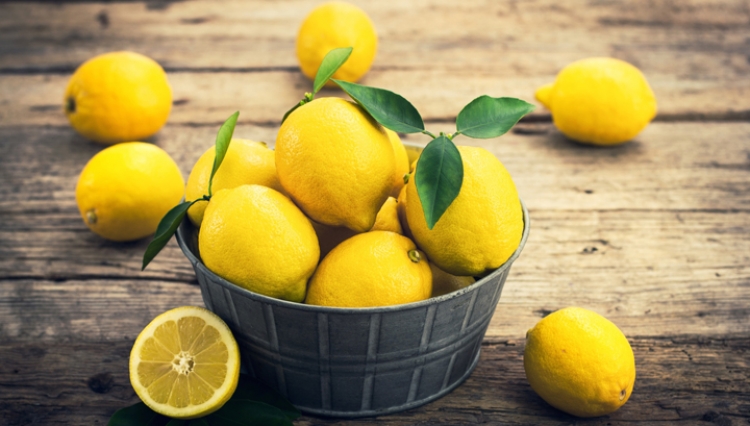 Përfitimet e bukurisë nga përdorimi i limonit