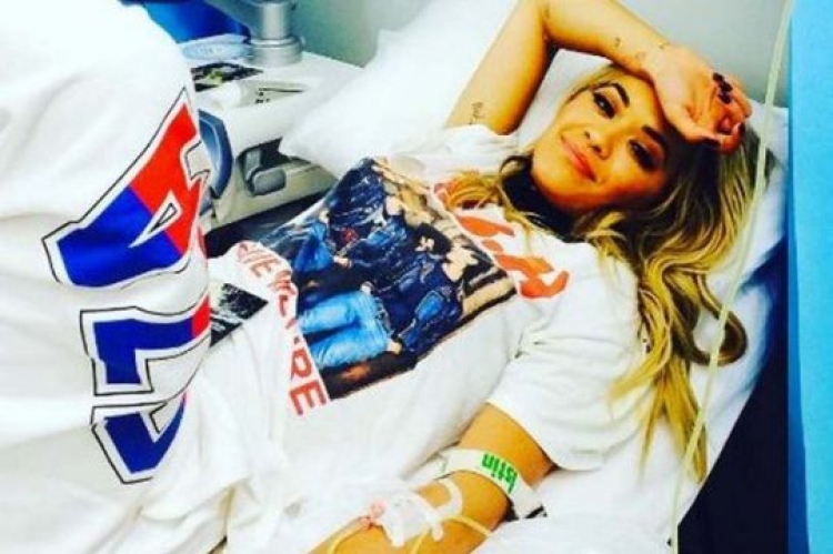 Rita Ora përfundon në spital [FOTO]