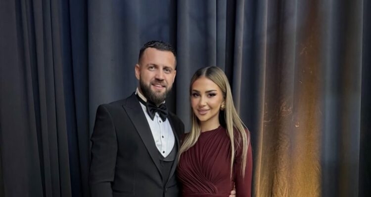 Shtatzënë për herë të dytë? Kiara Tito reagon për herë të parë Shtatzënë për herë të dytë? Kiara Tito reagon për herë të parë