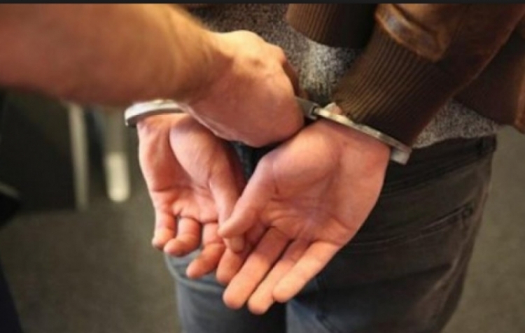 Tentoi të kalonte kufirin në Kapshticë, arrestohet 43-vjeçari Shkëlqim Plepi nga Fushë-Kruja