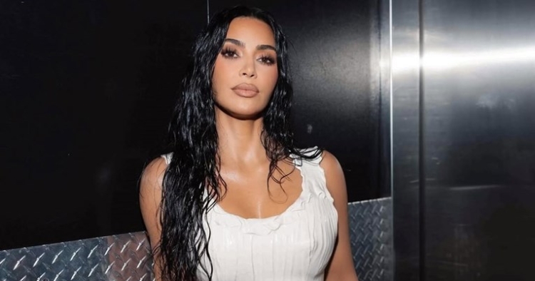 Çfarë bëri Kim Kardashian që të gjithë po e kritikojnë në rrjet?
