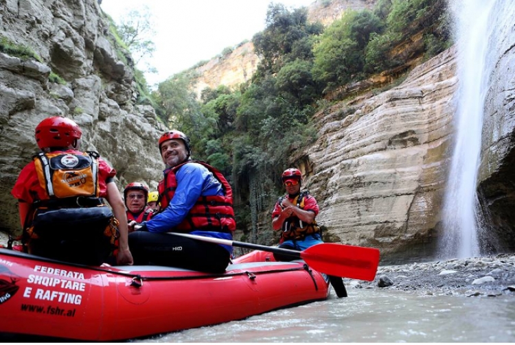 Kryeministri Rama flet prerë: “Kanionet e Skraparit nuk preken”