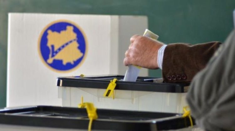 Kosovë, mbyllen qendrat e votimit, nis numërimi i votave