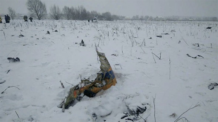 Avioni me 72 persona u rrëzua 80 km larg Moskës. Nuk ka shpresë për të mbijetuar