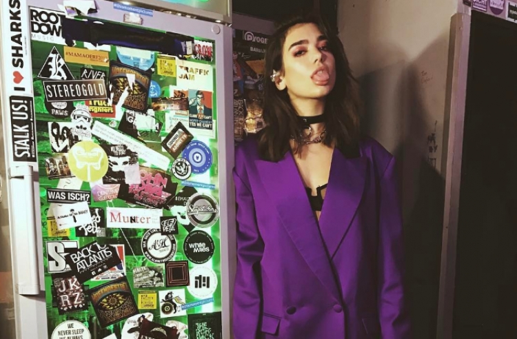 Dua Lipa ndan me fansat albumin e parë 