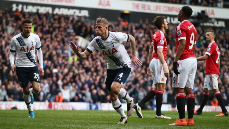 Londra kthehet në tabu, Manchester Utd mundet edhe nga Tottenham