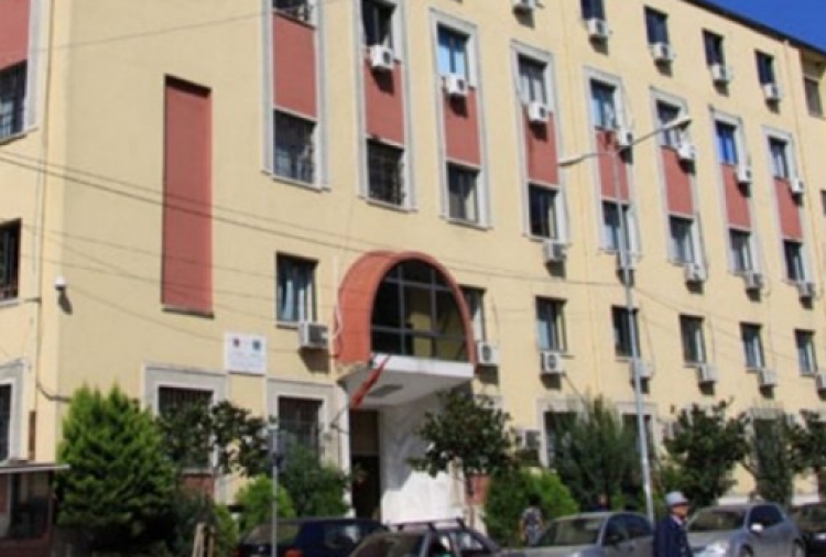 Prokuroria e Durrësit 'humb' materialet sekrete, grabitet në mes të ditës postieri