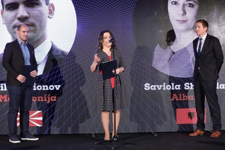 Saviola Shahollari nga Tirana, fituese çmimi për të huajt në konferencën vjetore të Asociacionit të Menaxherëve në Lubjanë [FOTO]