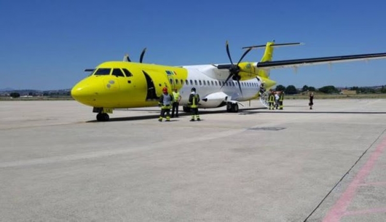 Flakë në avionin Itali-Tiranë