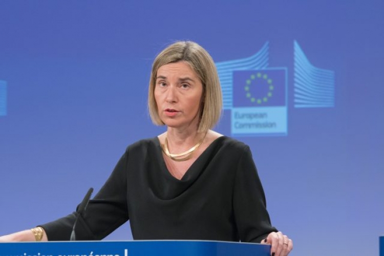 Mogherini: Do t’i kundërvihemi çdo presioni politik që kufizon fjalën e lirë