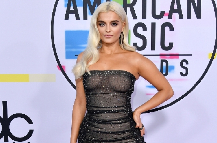 Bebe Rexha stërvitet në palestër, dikush i filmon të pasmet[FOTO]