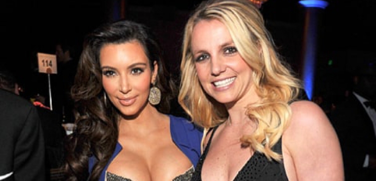 Kim K  VS Britney Spears, gara filloi [FOTO/VIDEO]