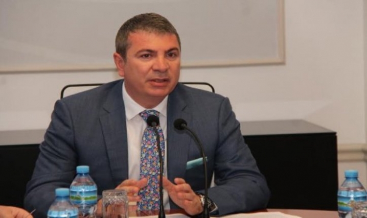 Afrimi i sezonit turistik, ministri Gjiknuri: 'Brenda majit mbaron hyrja e Sarandës'