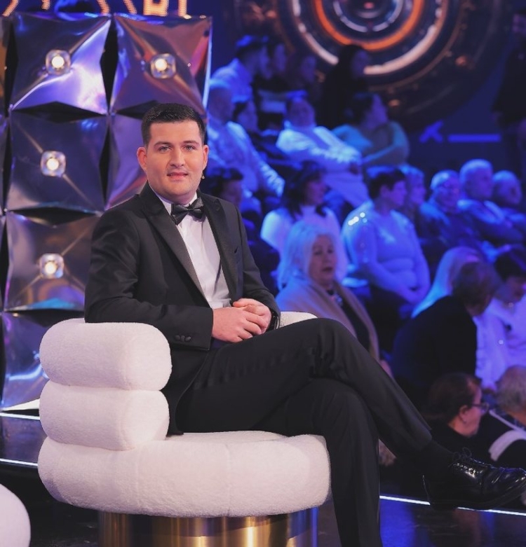 Arbër Hajdari zgjedh opinionisten e tij të preferuar nga Big Brother