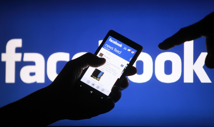 Facebook, të dhënat tona po shiten për 3 euro