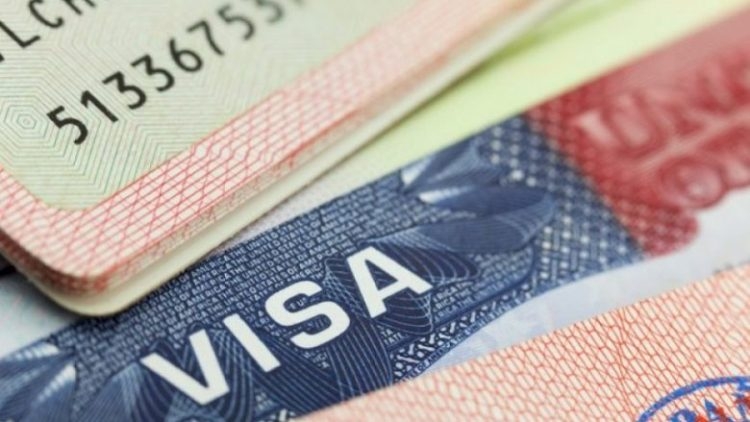 Ambasada Amerikane në Tiranë publikon buletinin sesi të aplikoni për vizat imigruese