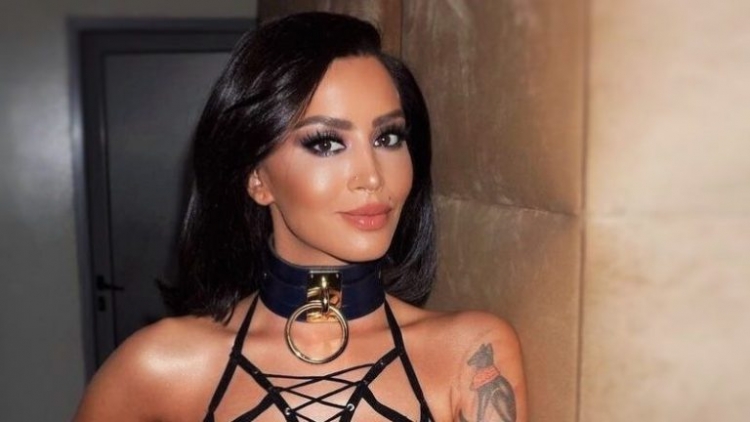 As nuk e kishim imagjinuar! Nuk do ta besoni ku do të performojë “LIVE”, Dafina Zeqiri, zbulojeni! [FOTO]