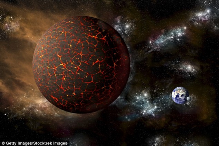 Do marrë fund bota muajin tjetër? Teoria e fundit konspirative fut drithërimat: Planeti Nibiru do të shkatërrojë Tokën