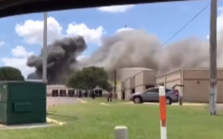 Shpërthimi në Teksas, vdes një person dhe dhjetëra të plagosur [VIDEO]