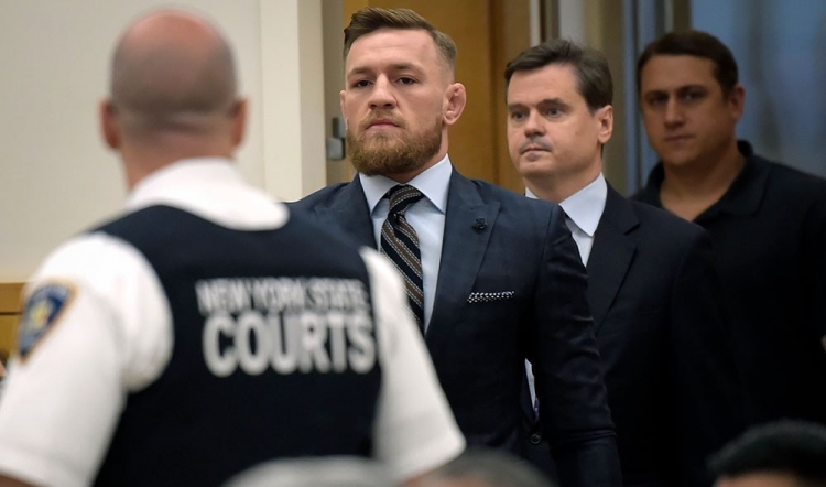 6 muaj pezullim dhe gjobë, Conor McGregor në telashe me ligjin