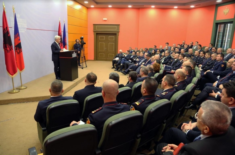 Ministri Xhafaj në Elbasan për të ristrukturuar Policinë