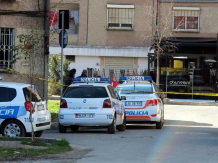 Ngjarje e rëndë në Lushnje, vetëvaret 17-vjeçarja me iniciale T.G