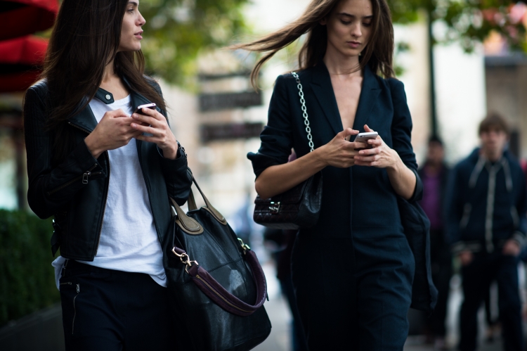 5 rastet kur nuk duhet t'i telefononi apo shkruani të dashurit