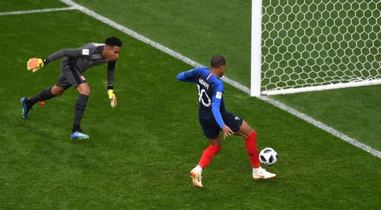 Franca cinike, por siguron kualifikimin në 1/8-at, Peru i thotë “LAMTUMIRË” Botërorit [VIDEO]