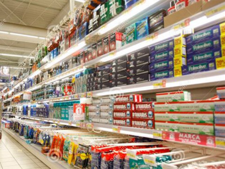 Grabitet supermarketi në Lezhë, kërcënohet me armë shitësja dhe merret xhiroja ditore