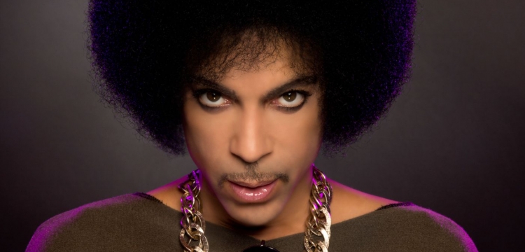 Humbëm një legjendë: Ja si reagojnë yjet mbi vdekjen e Prince