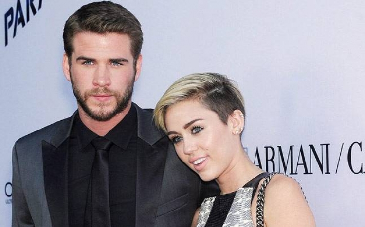 Miley Cyrus dhe Liam Hemsworth po planifikojnë dasmën e tyre? [FOTO]