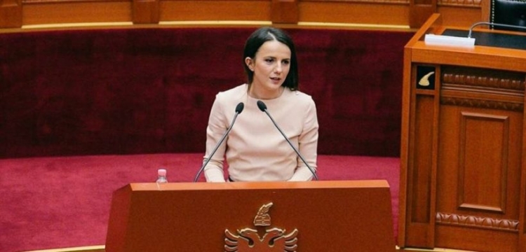 Rudina Hajdari thirrje qeverisë për zgjidhje të bojkotit politik, dënon ashpër vendimin e opozitës