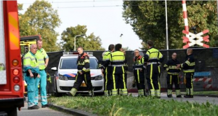 Tragjedi në Hollandë. Treni përplaset me biçikletën elektrike, vdesin 4 fëmijë