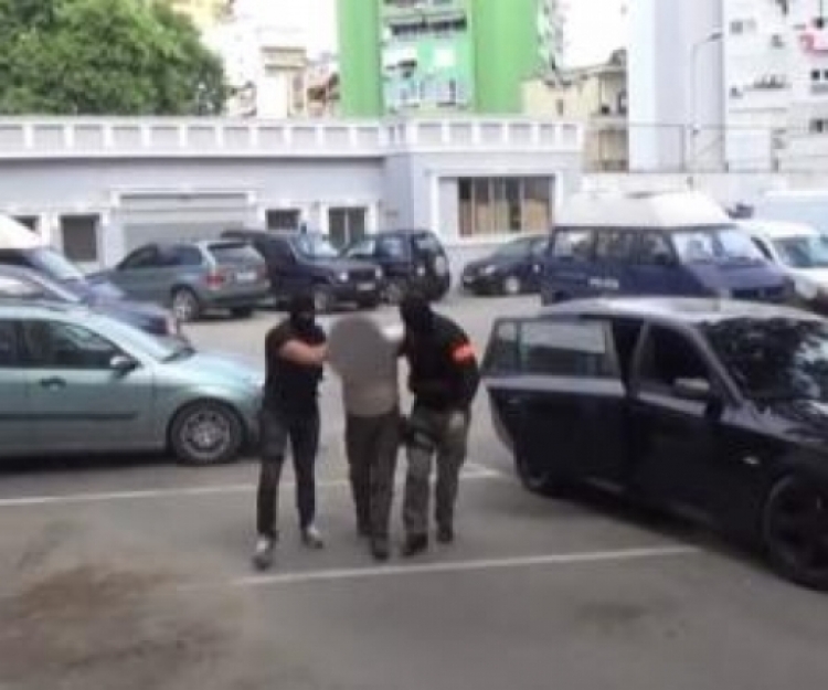 Fier, arrestohet Kristo Xhibro 47-vjeç pasi ka ushtruar dhunë ndaj punonjësit të policisë